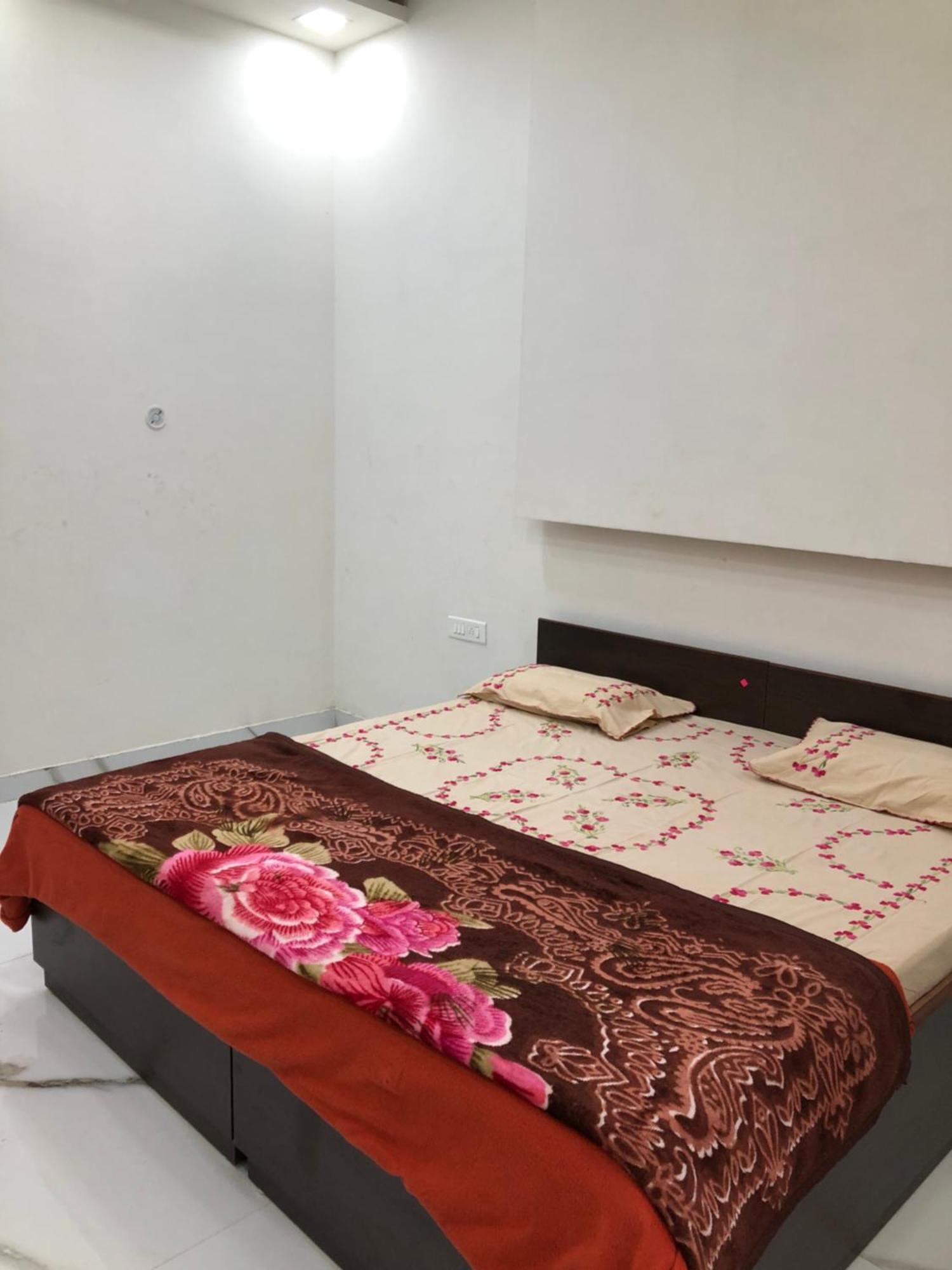 Ramaya Homestay *